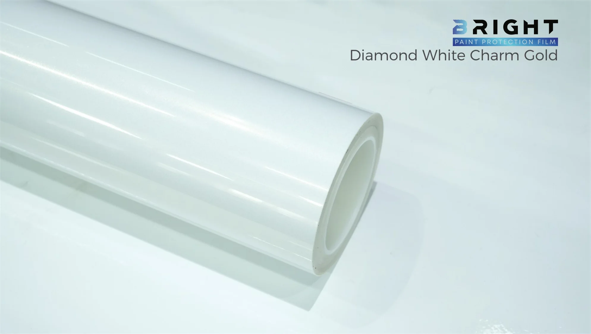 BRIGHT DIAMOND WHITE CHARM GOLD